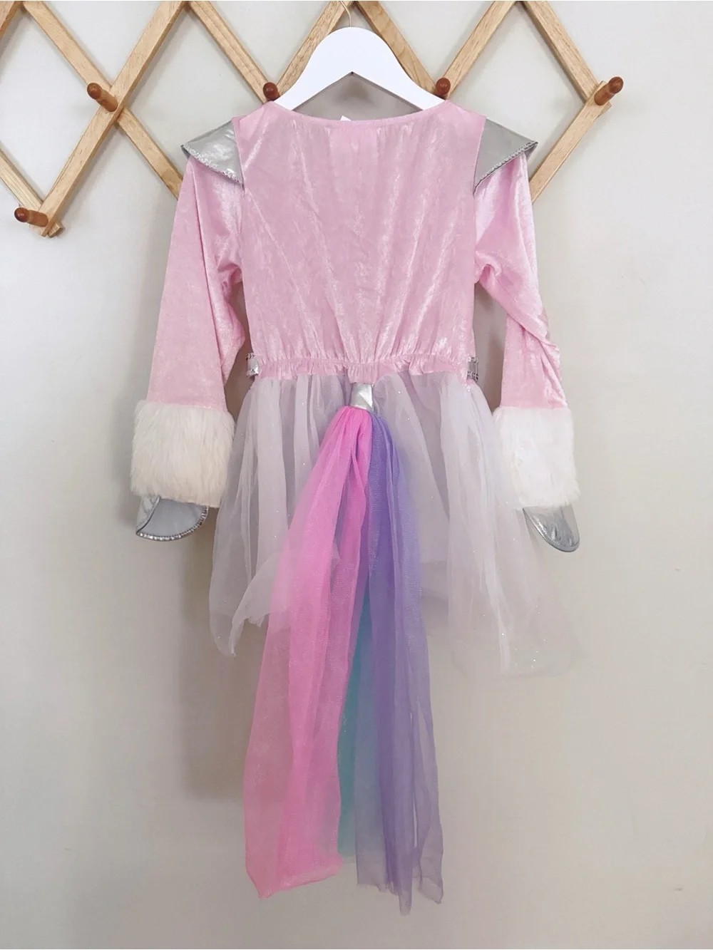 Teetot Girls 7-8 Winged Unicorn Costume Pink Silver Halloween Dress Tail Medium
